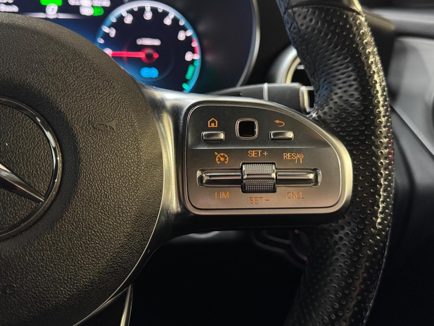 Used Mercedes-Benz GLC 2021 for sale - 77548200: Photo 15