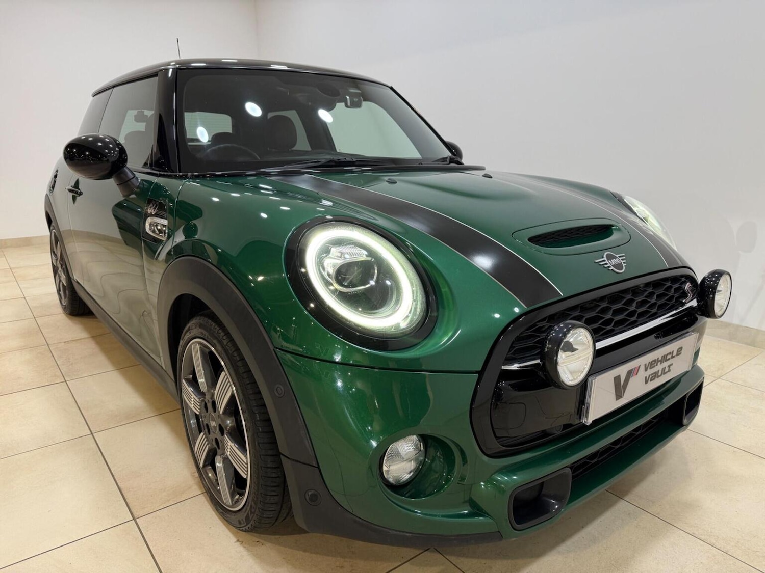 Used MINI Hatch 2019 for sale - 77551375: Photo 1
