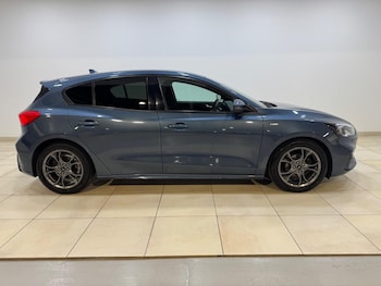 Used Ford Focus 2020 for sale - 79360180: Photo