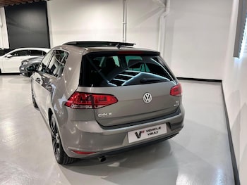 Used Volkswagen Golf 2016 for sale - 75391060: Photo