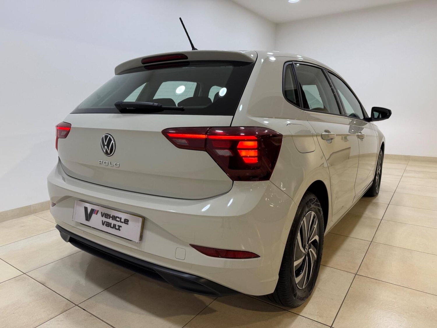 Used Volkswagen Polo 2023 for sale - 77548303: Photo 11