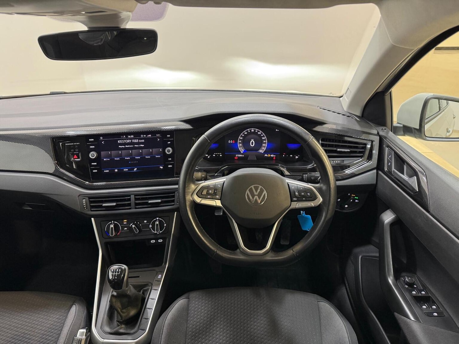 Used Volkswagen Polo 2023 for sale - 77548303: Photo 14