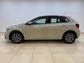 Used Volkswagen Polo 2023 for sale - 77548303: Photo