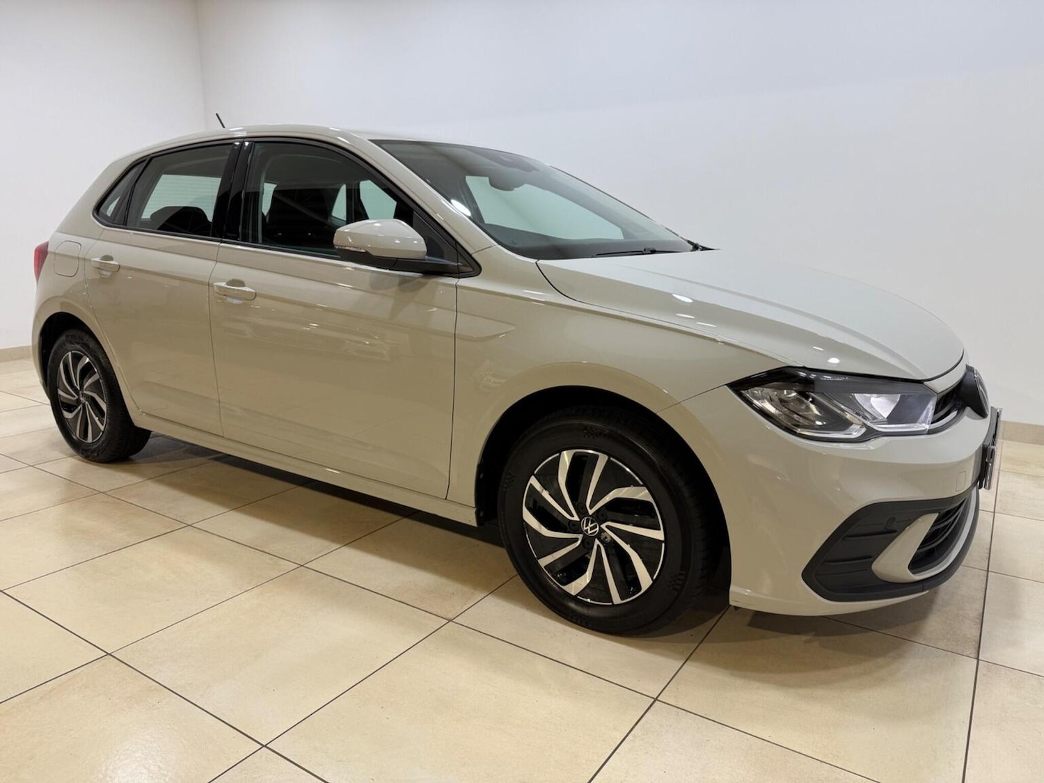 Used Volkswagen Polo 2023 for sale - 77548303: Photo 5