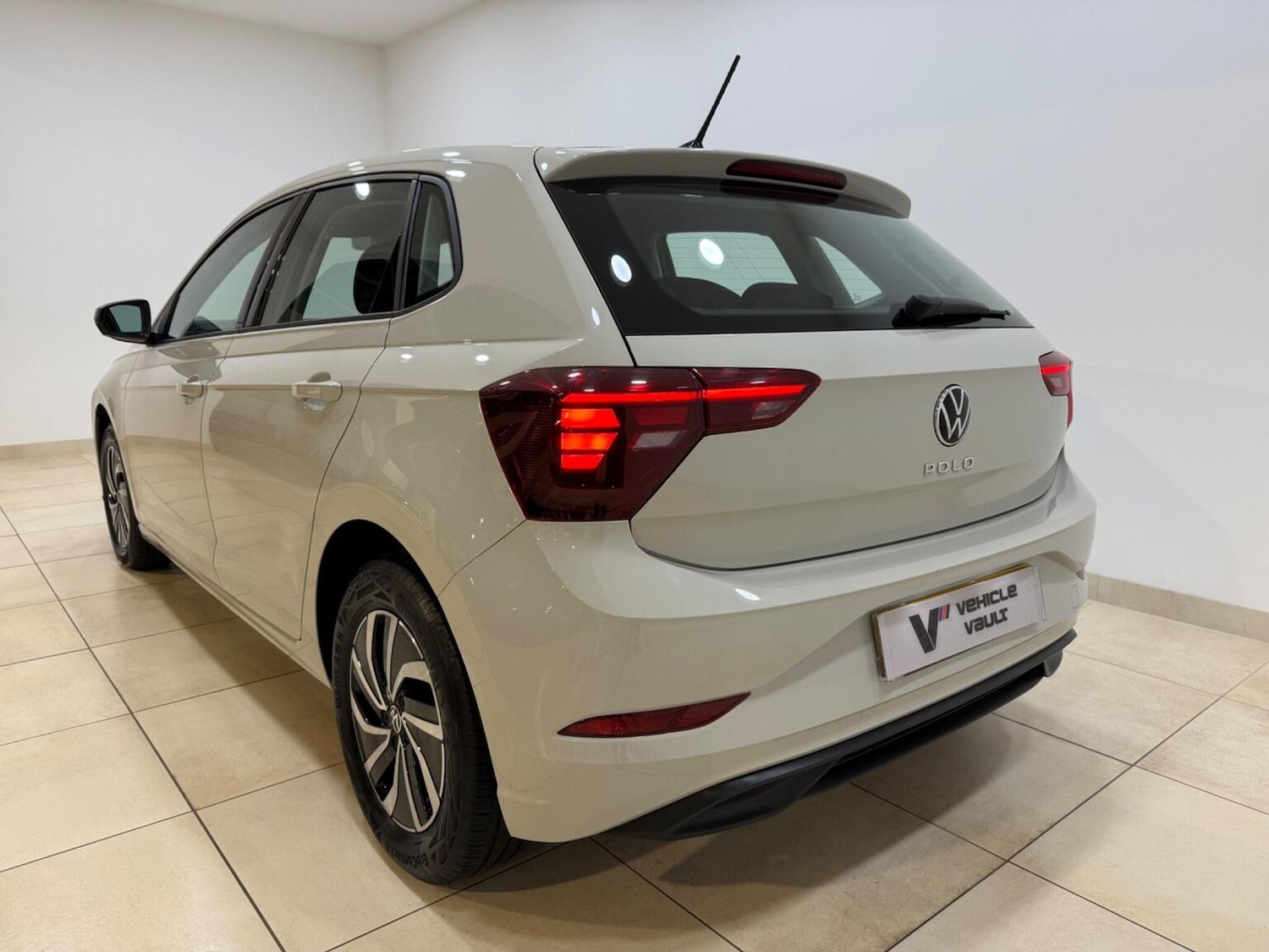 Used Volkswagen Polo 2023 for sale - 77548303: Photo 7