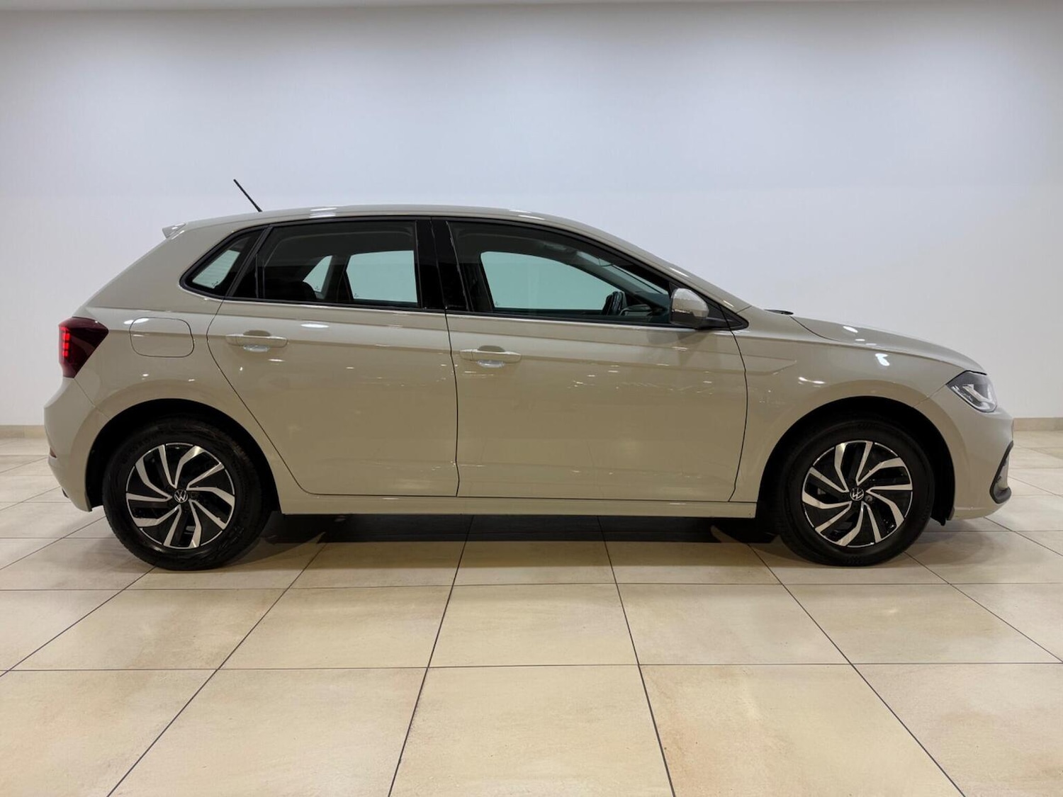 Used Volkswagen Polo 2023 for sale - 77548303: Photo 9