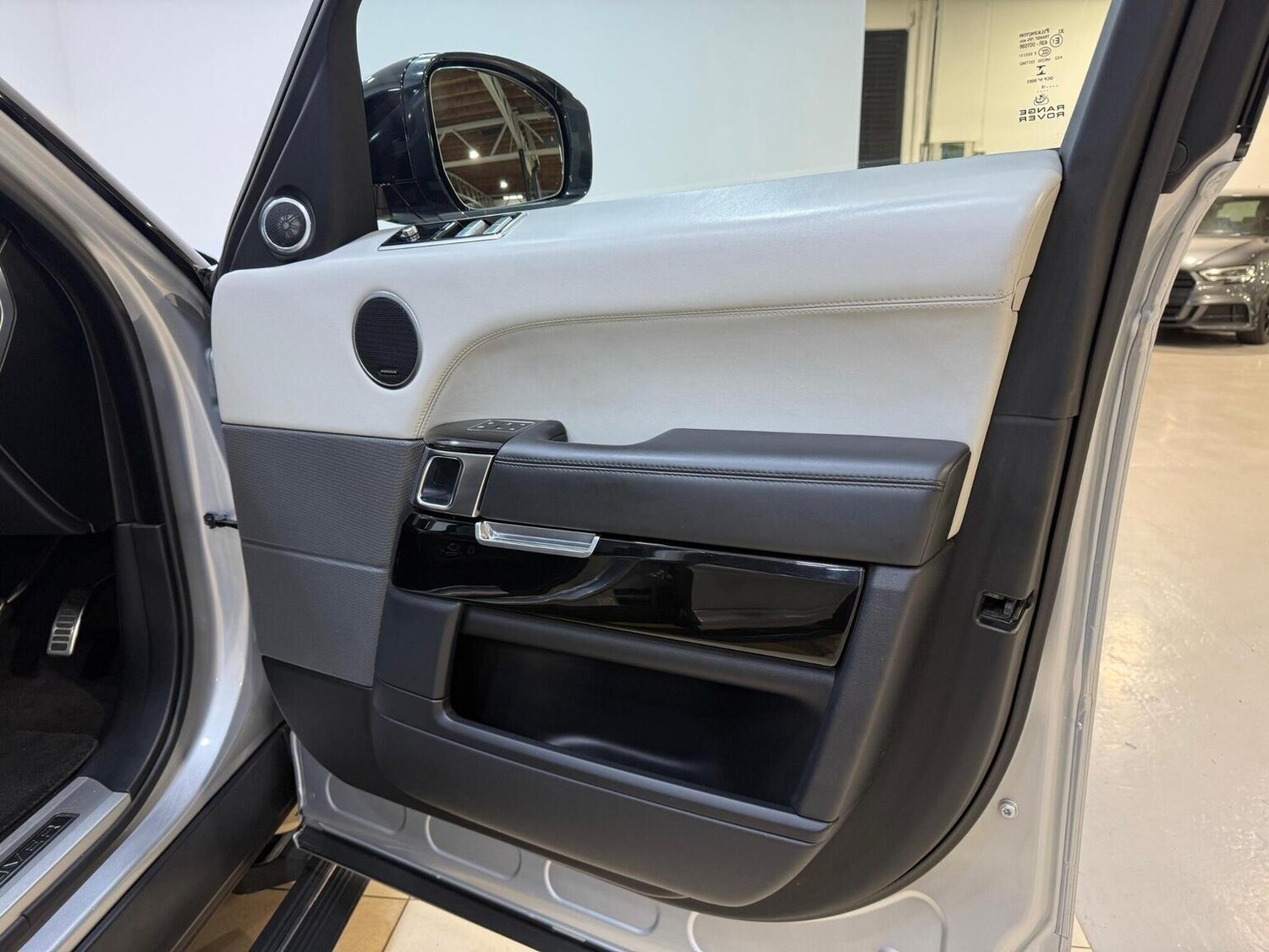 Used Land Rover Range Rover Sport 2018 for sale - 77551378: Photo 32