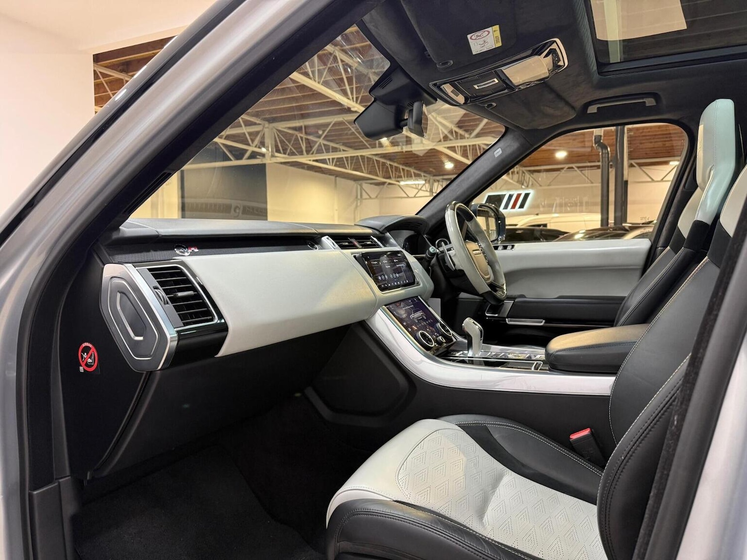 Used Land Rover Range Rover Sport 2018 for sale - 77551378: Photo 50