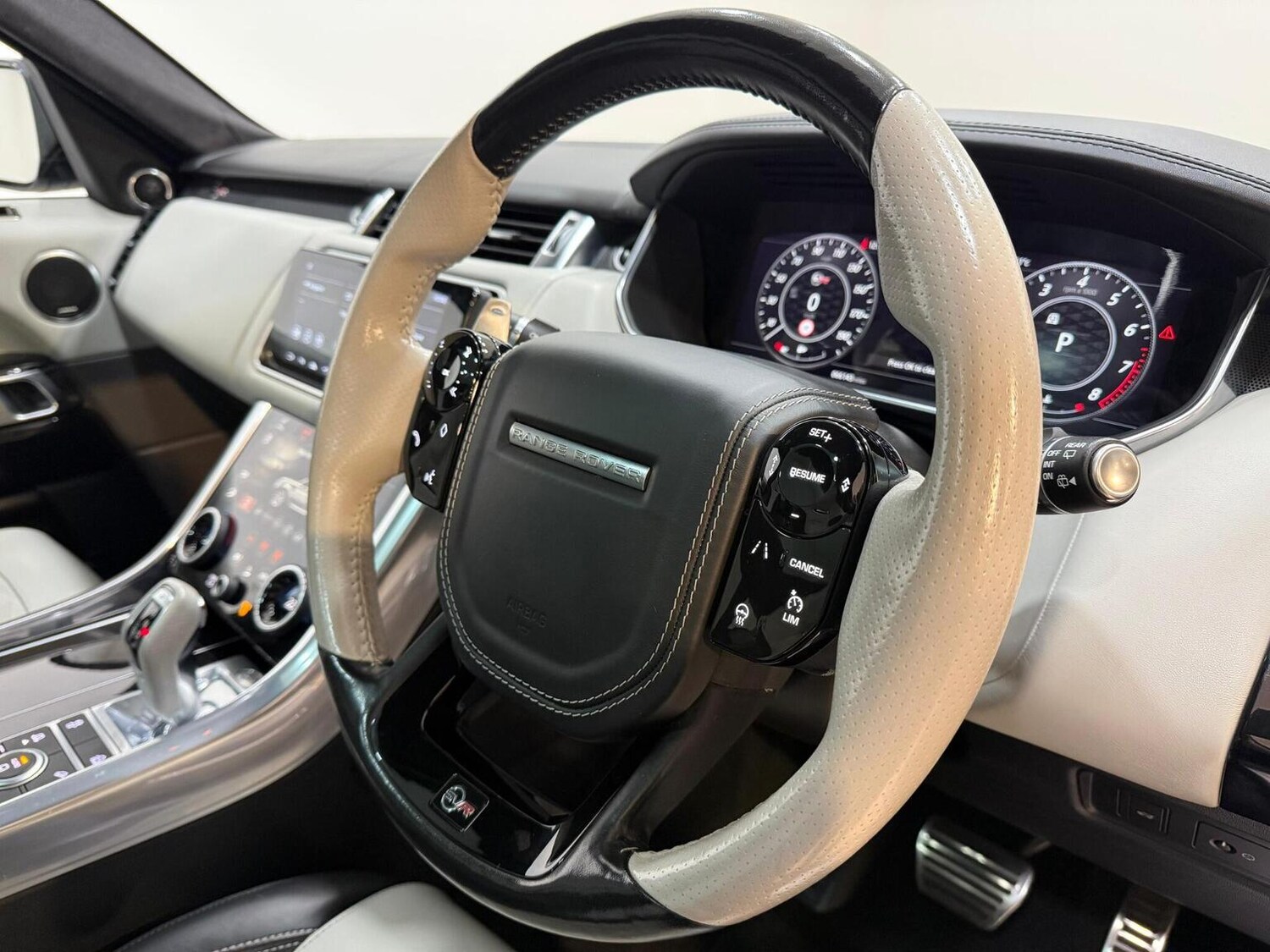 Used Land Rover Range Rover Sport 2018 for sale - 77675638: Photo 45