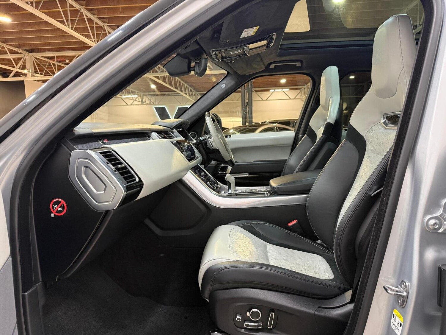 Used Land Rover Range Rover Sport 2018 for sale - 77675638: Photo 49