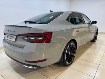 Used Skoda Superb 2023 for sale - 77953952: Photo