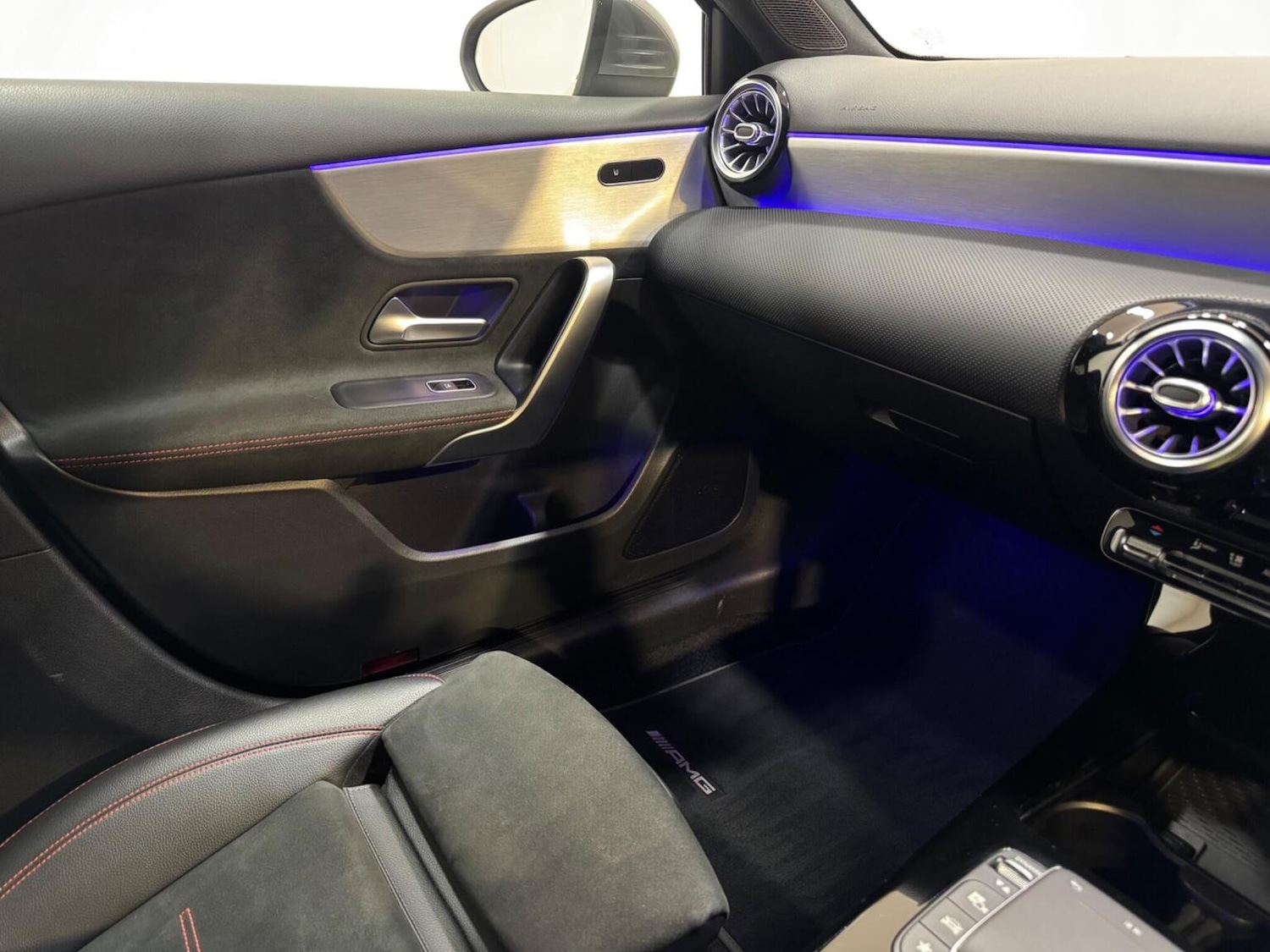 Used Mercedes-Benz A-Class 2020 for sale - 77609977: Photo 42