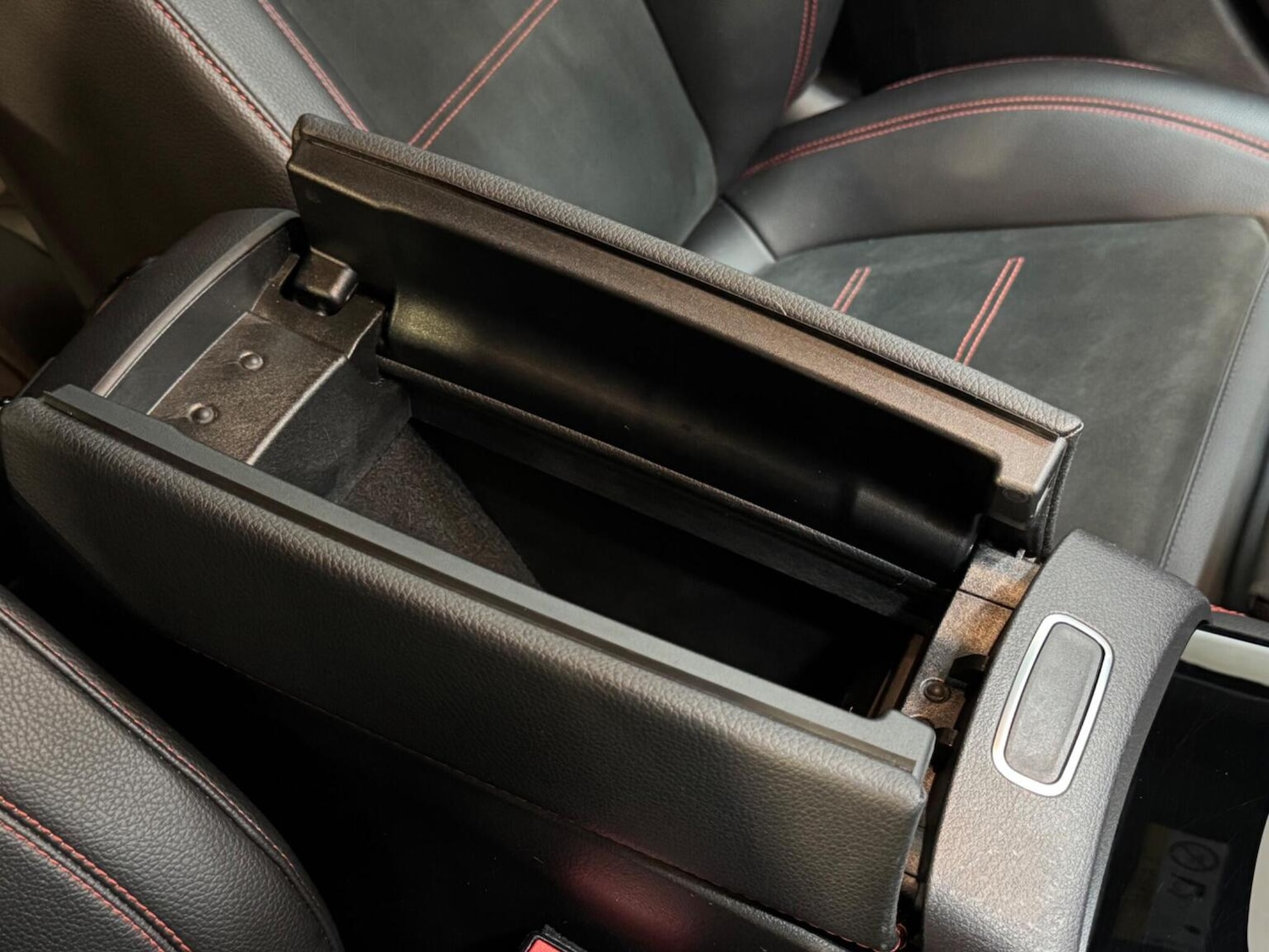 Used Mercedes-Benz A-Class 2020 for sale - 77609977: Photo 44