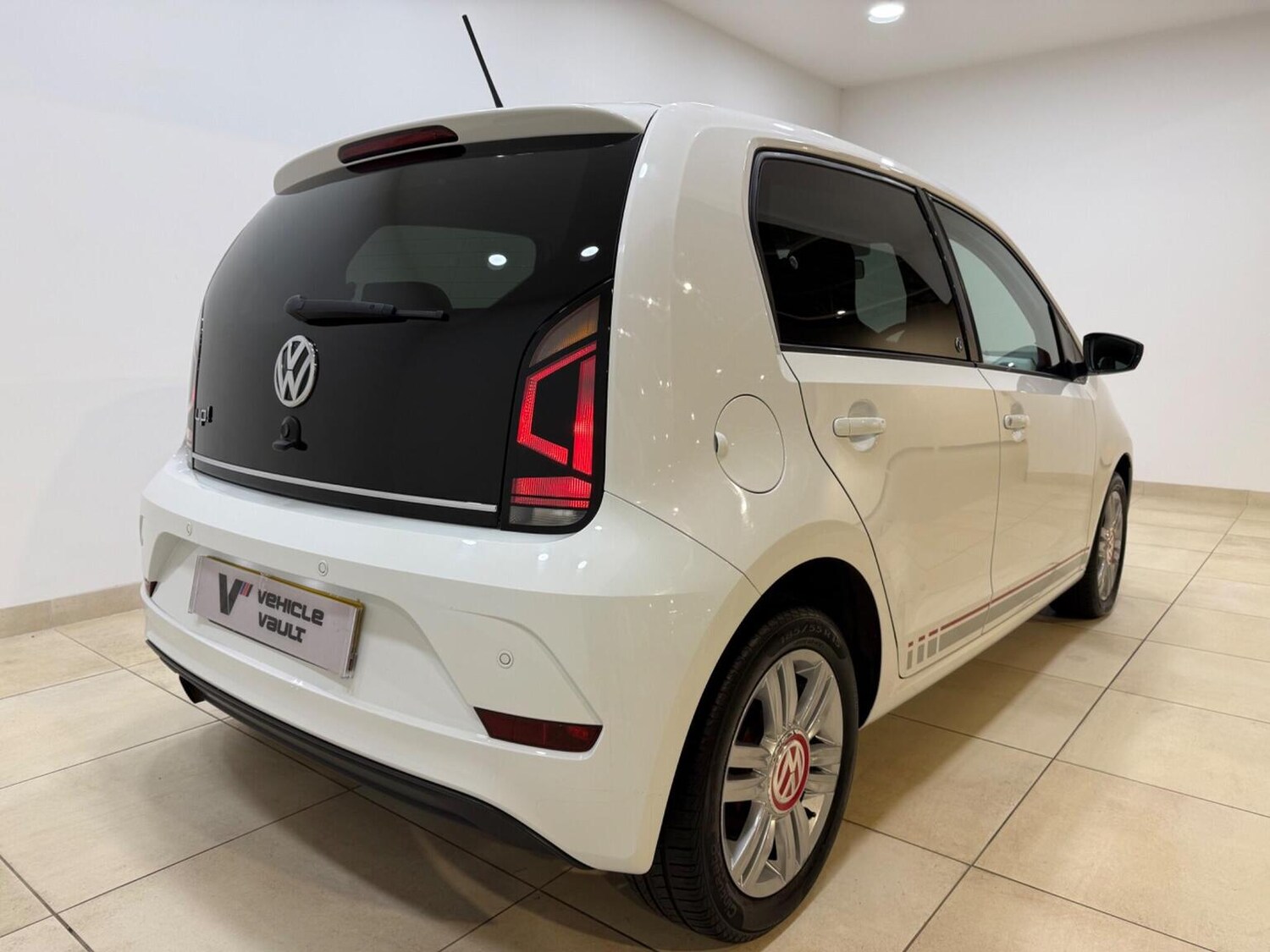 Used Volkswagen up! 2018 for sale - 77551385: Photo 11