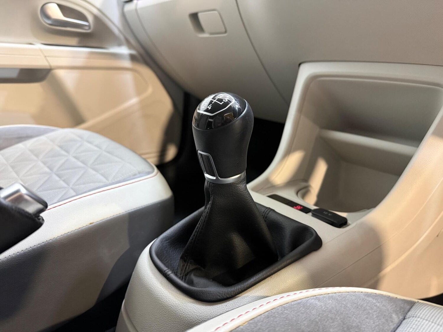 Used Volkswagen up! 2018 for sale - 77551385: Photo 12