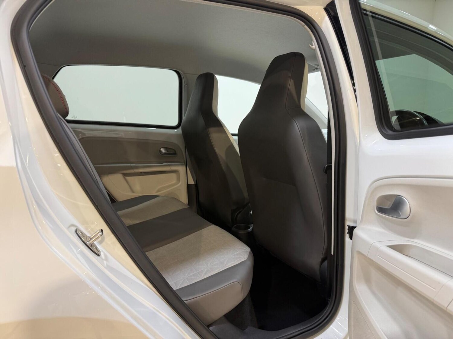 Used Volkswagen up! 2018 for sale - 77551385: Photo 20