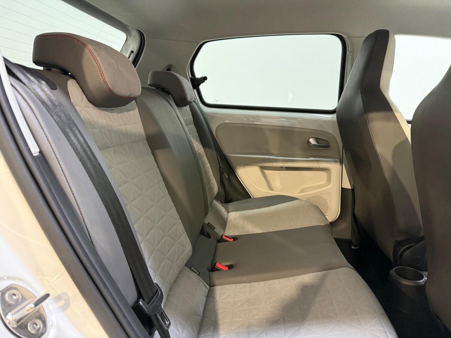 Used Volkswagen up! 2018 for sale - 77551385: Photo 21