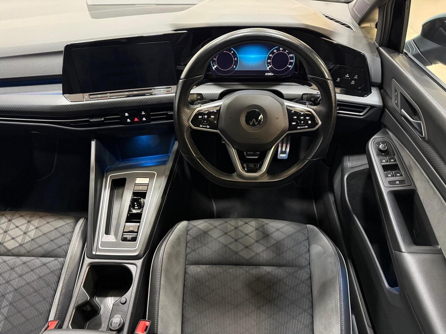 Used Volkswagen Golf 2021 for sale - 77551377: Photo 40