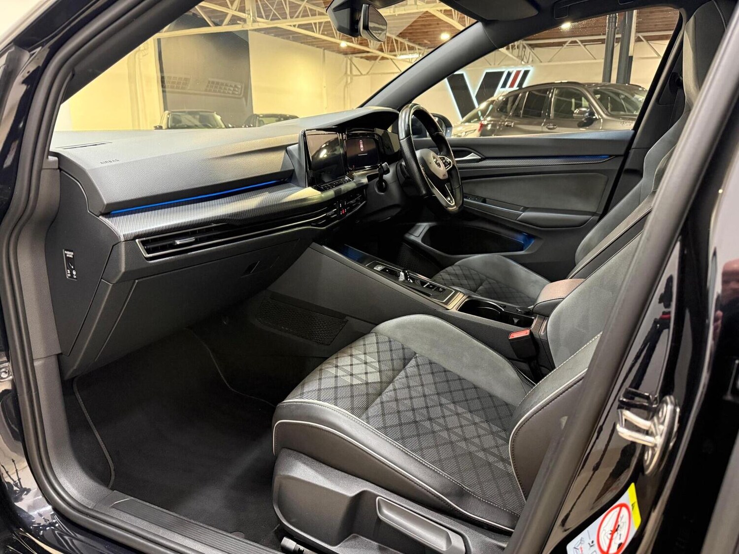 Used Volkswagen Golf 2021 for sale - 77551377: Photo 42