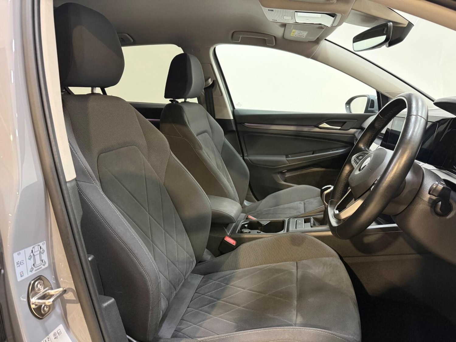 Used Mercedes-Benz CLA 2022 for sale - 77551372: Photo 17