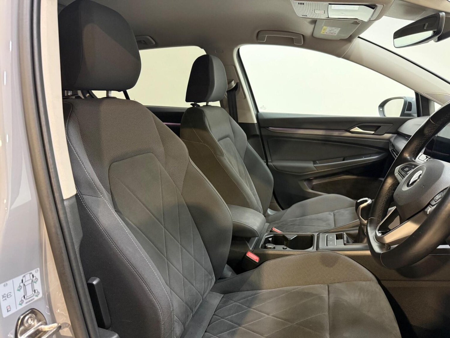 Used Mercedes-Benz CLA 2022 for sale - 77551372: Photo 18