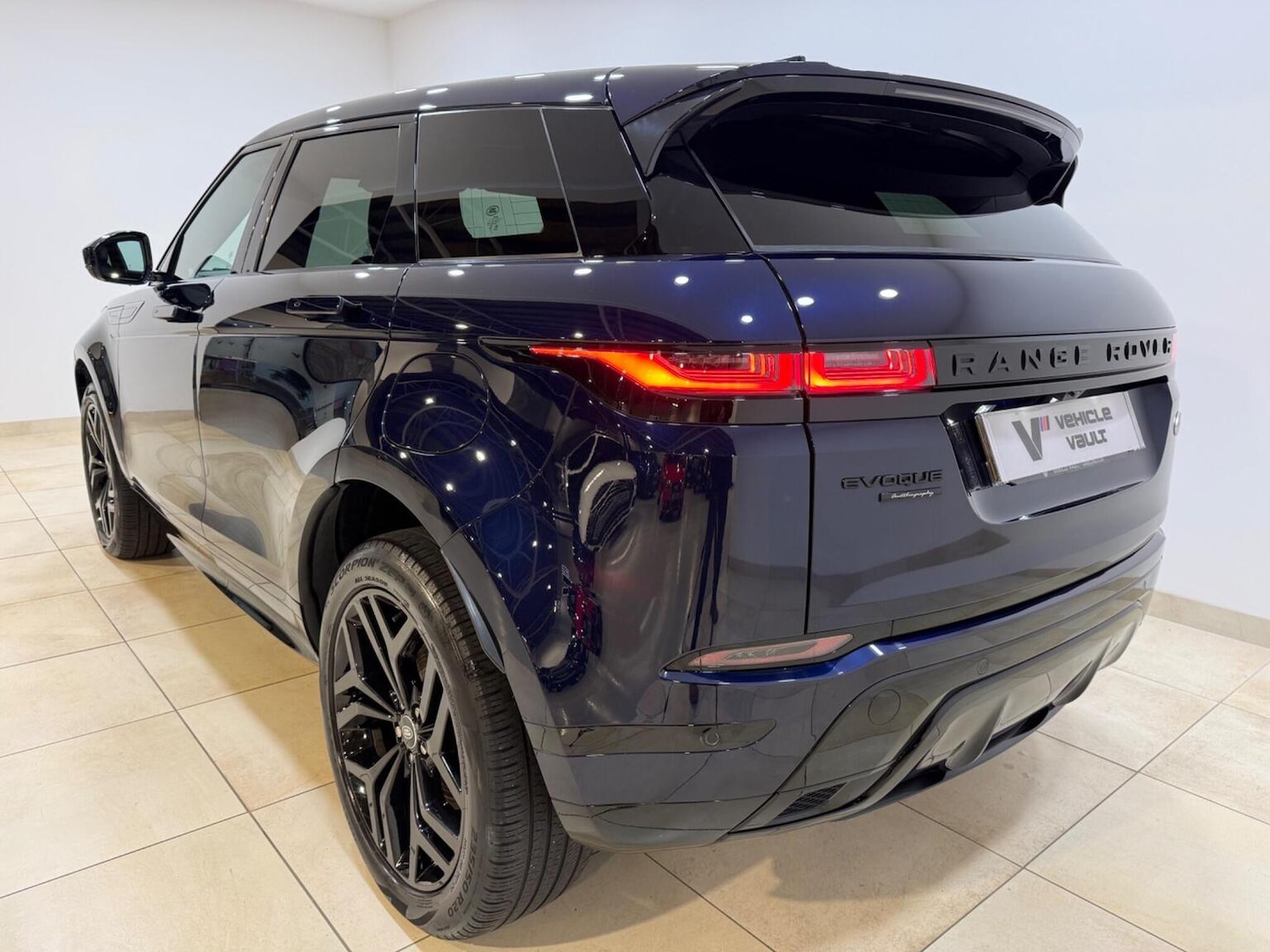 Used Land Rover Range Rover Evoque 2021 for sale - 77643677: Photo 3