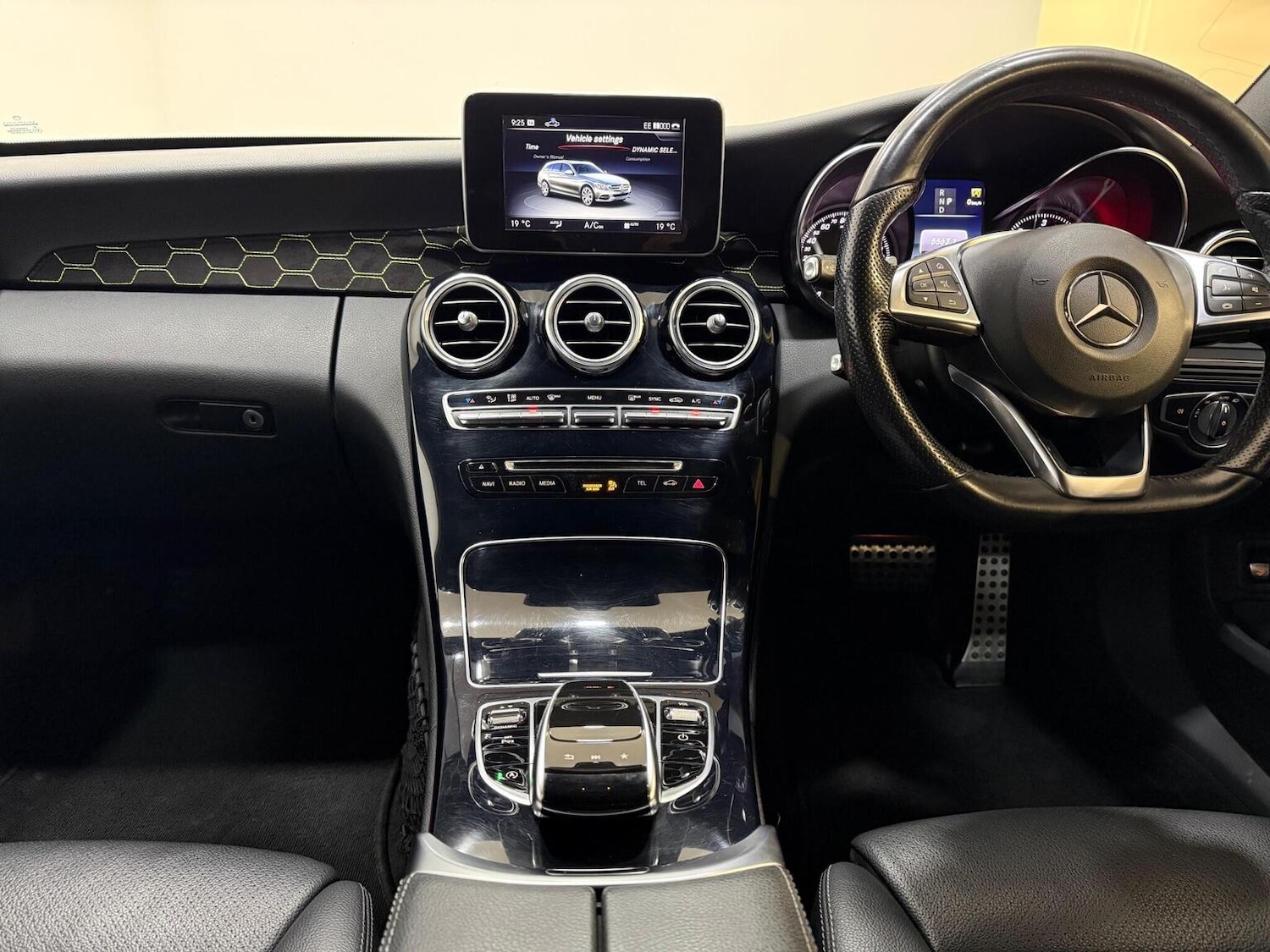 Used Mercedes-Benz C Class 2017 for sale - 77622574: Photo 17