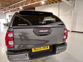Used Toyota Hilux 2025 for sale - 75165608: Photo