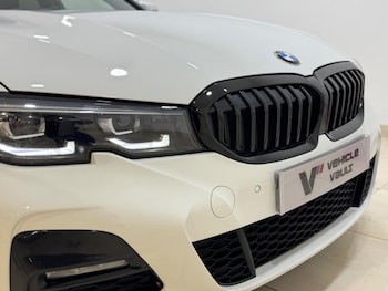 Used BMW 3 Series 2021 for sale - 77973733: Photo