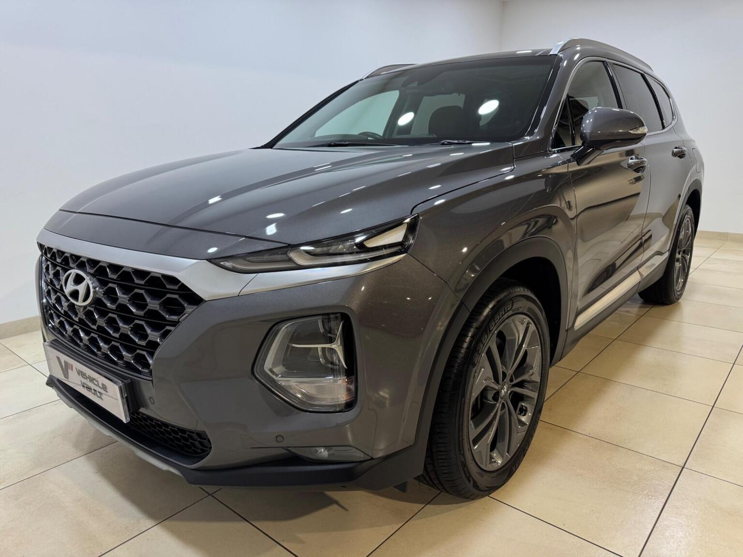 Used Hyundai Santa Fe 2021 for sale - 77562537: Photo 2