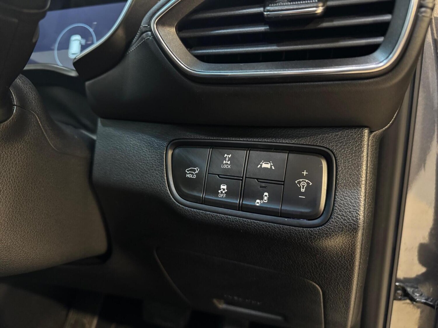 Used Hyundai Santa Fe 2021 for sale - 77562537: Photo 25