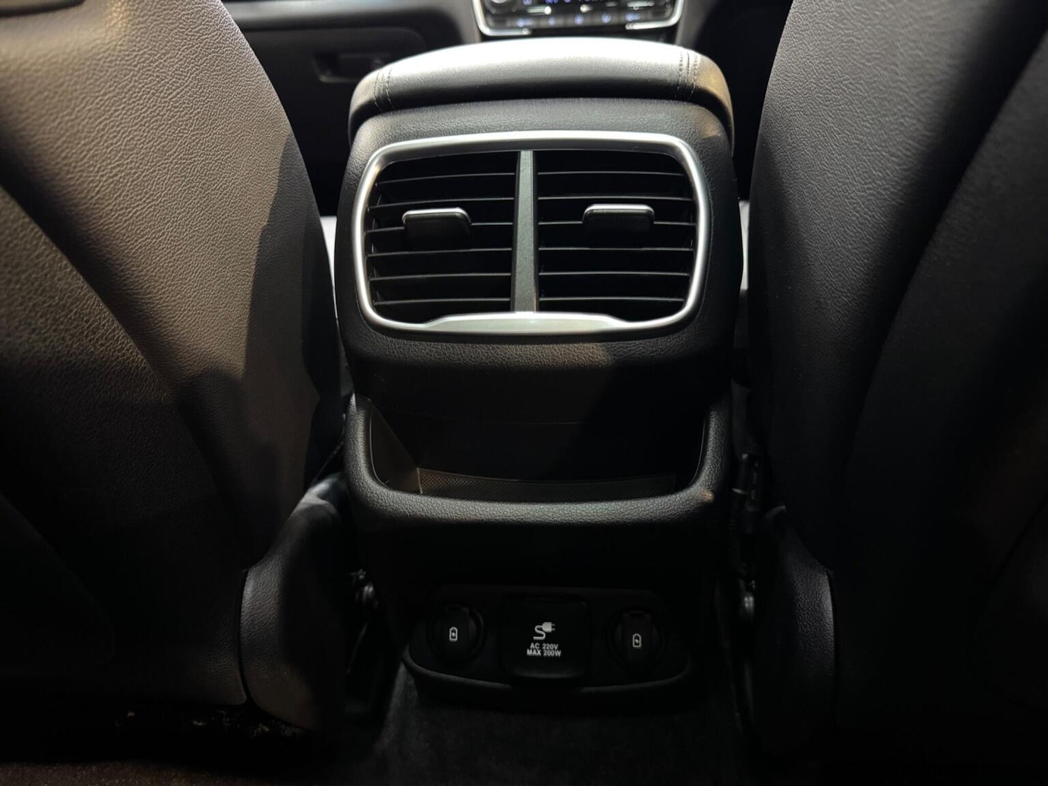 Used Hyundai Santa Fe 2021 for sale - 77562537: Photo 31