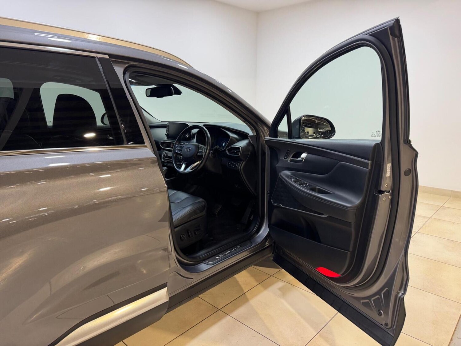 Used Hyundai Santa Fe 2021 for sale - 77562537: Photo 32