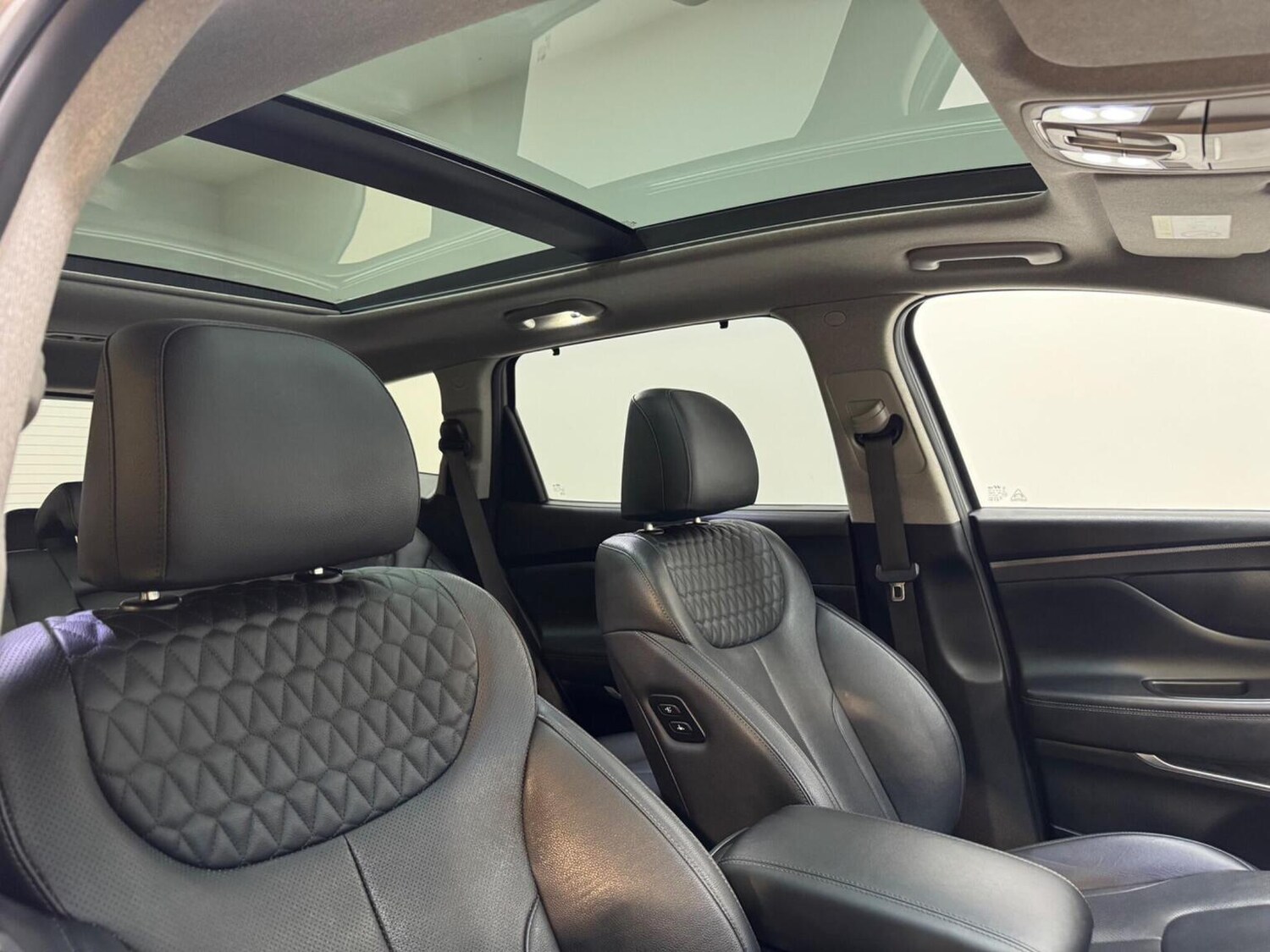 Used Hyundai Santa Fe 2021 for sale - 77562537: Photo 55