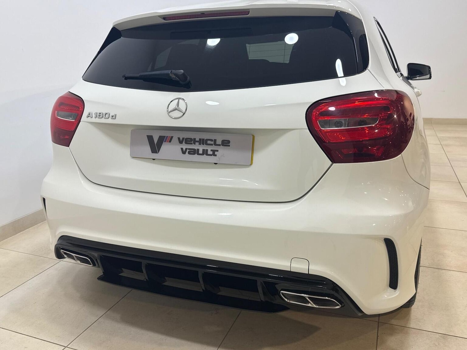 Used Mercedes-Benz A-Class 2017 for sale - 77707323: Photo 3