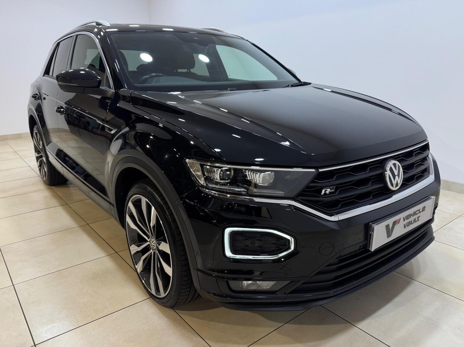 Used Volkswagen T-Roc 2019 for sale - 77551386: Photo 1