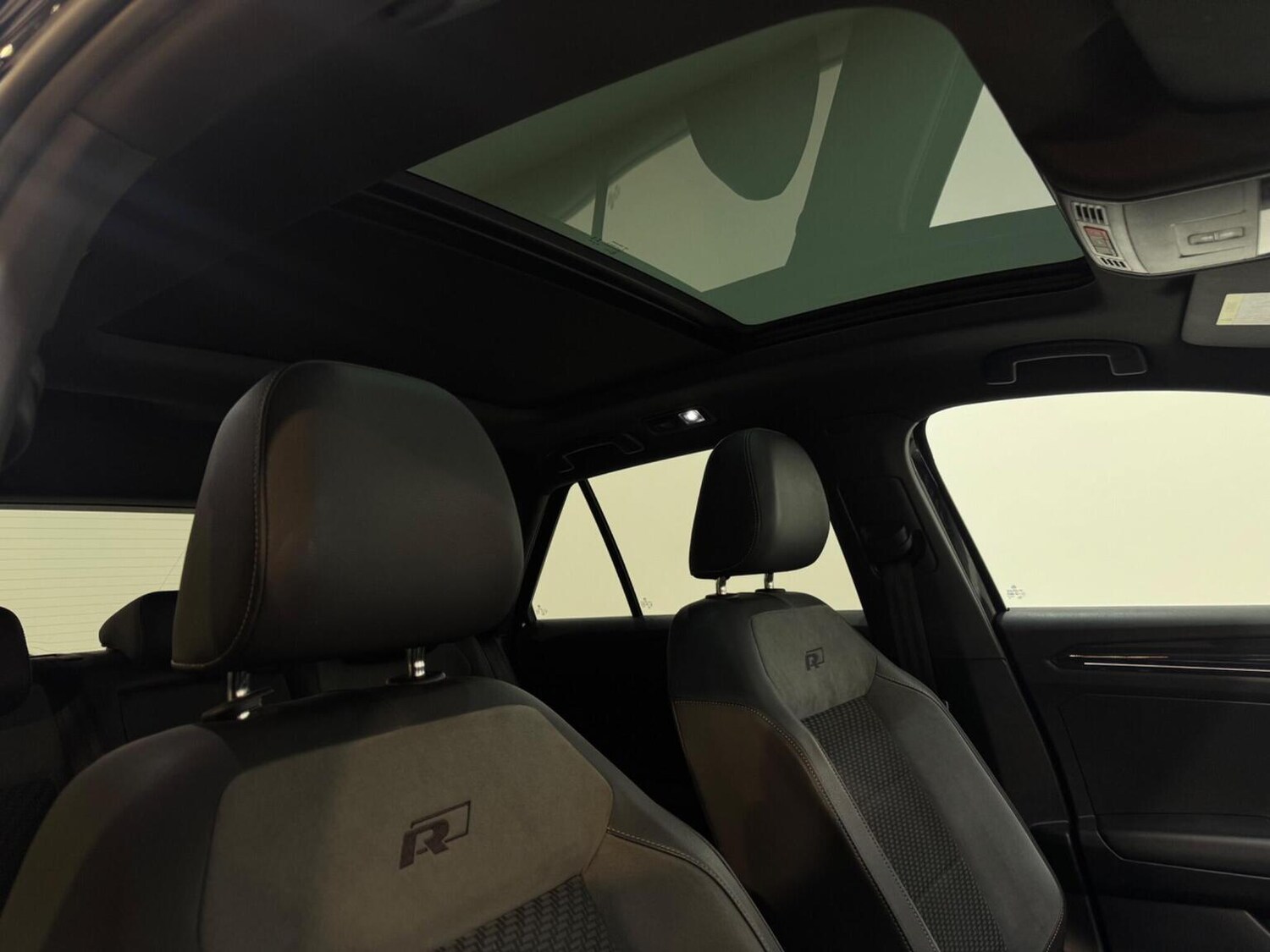 Used Volkswagen T-Roc 2019 for sale - 77551386: Photo 34