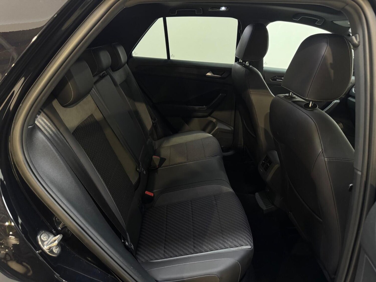 Used Volkswagen T-Roc 2019 for sale - 77551386: Photo 37