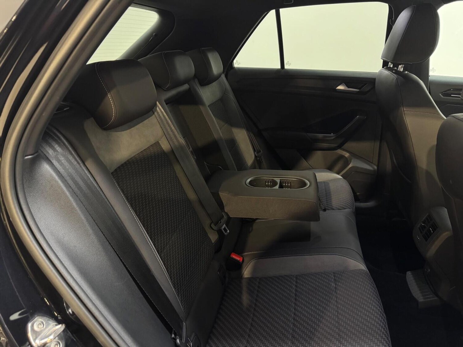 Used Volkswagen T-Roc 2019 for sale - 77551386: Photo 38