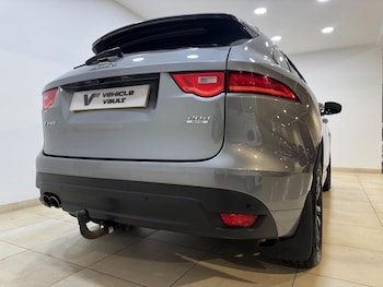 Used Jaguar F-Pace 2019 for sale - 78242740: Photo