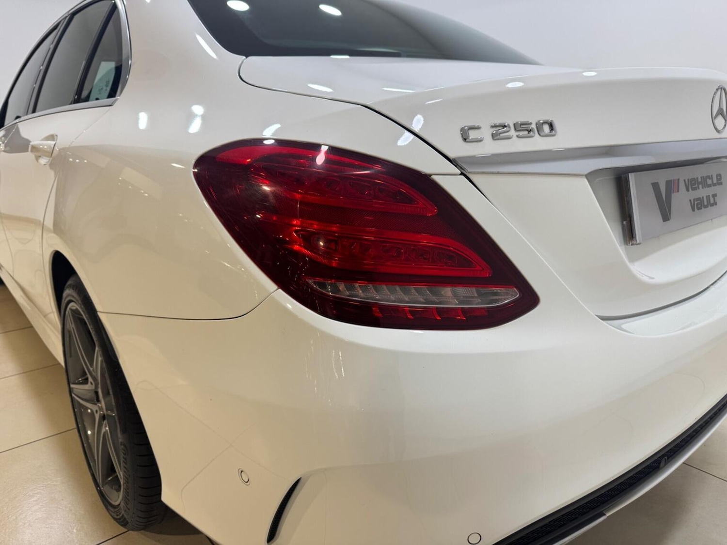 Used Mercedes-Benz C Class 2014 for sale - 78182787: Photo 38