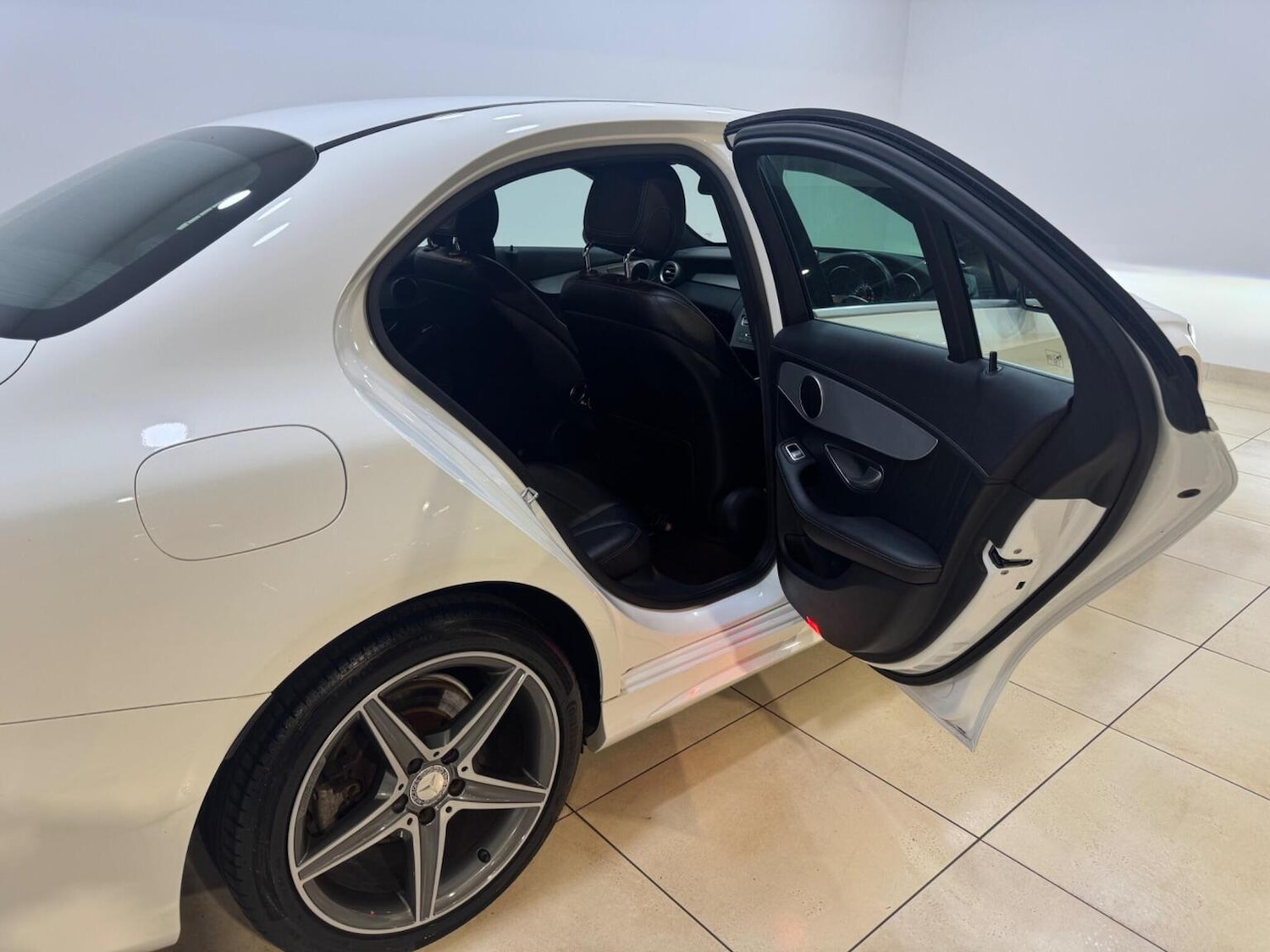 Used Mercedes-Benz C Class 2014 for sale - 78182787: Photo 42