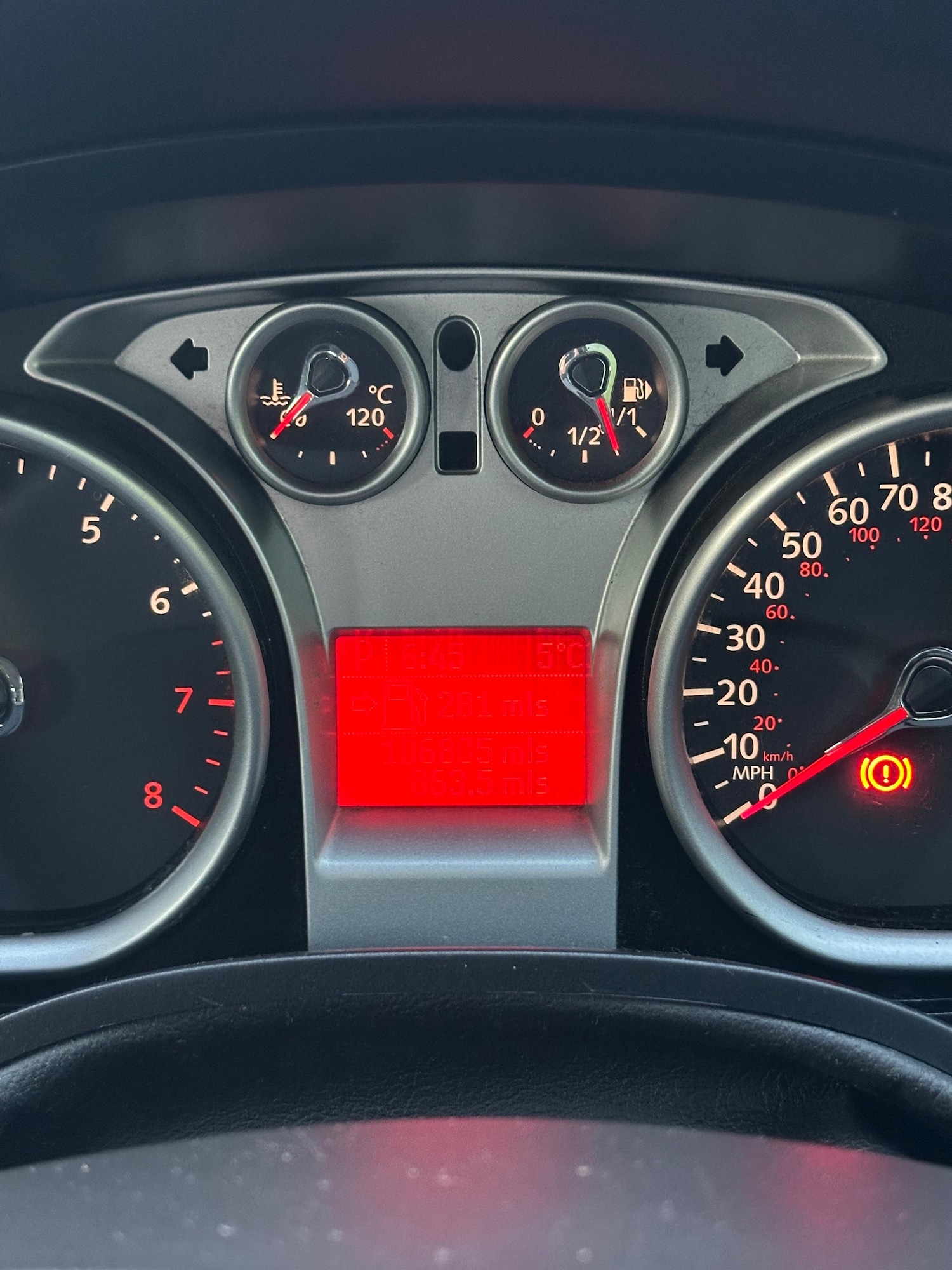 Used Ford Focus 2010 for sale - 77969535: Photo 13