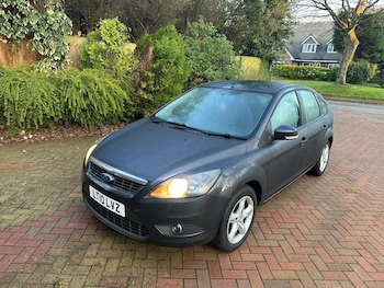 Used Ford Focus 2010 for sale - 77969535: Photo
