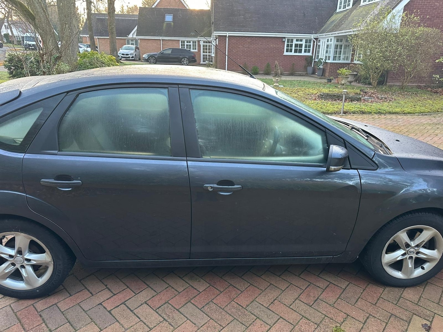 Used Ford Focus 2010 for sale - 77969535: Photo 4