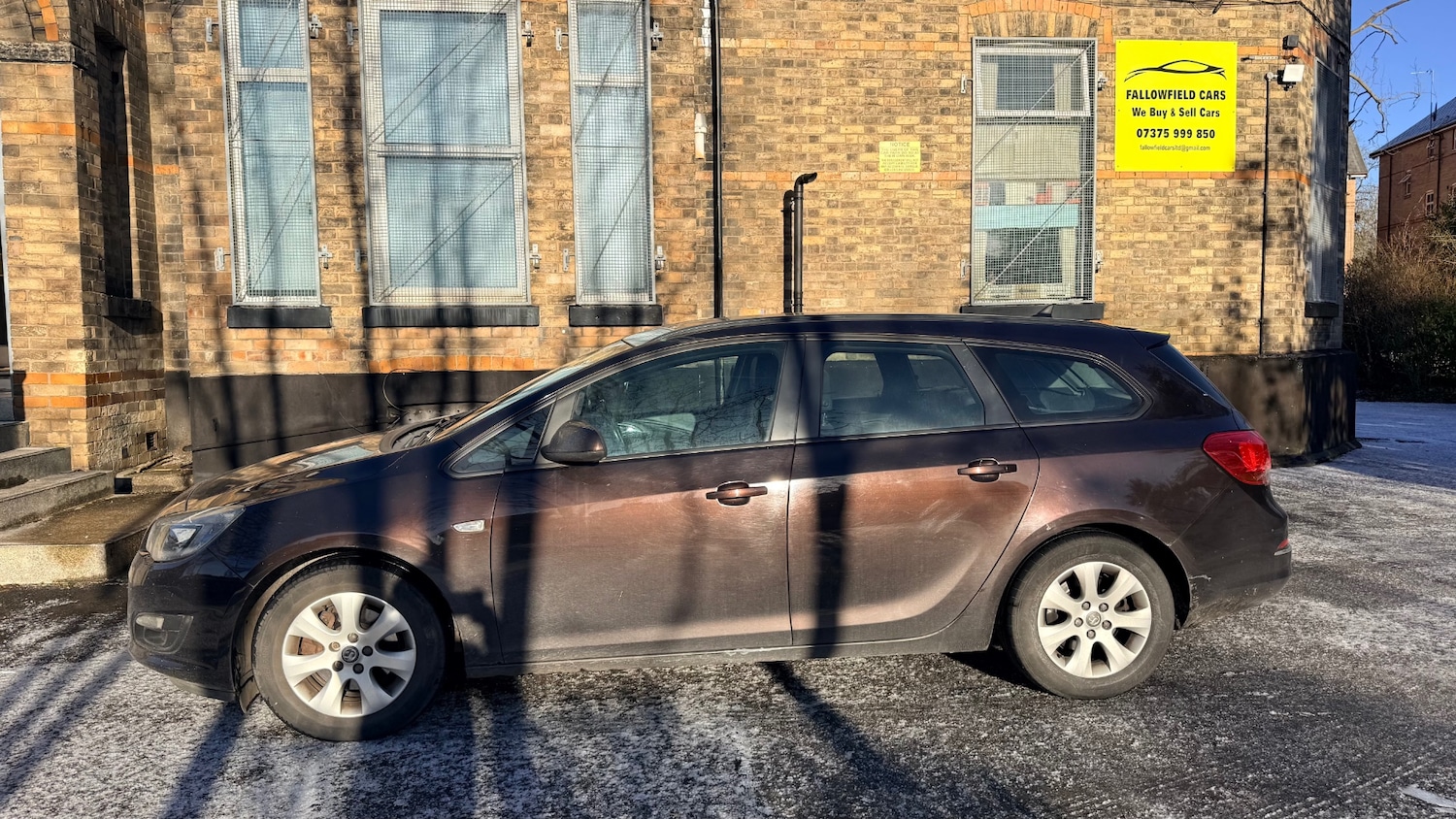 Used Vauxhall Astra 2014 for sale - 77086645: Photo 2