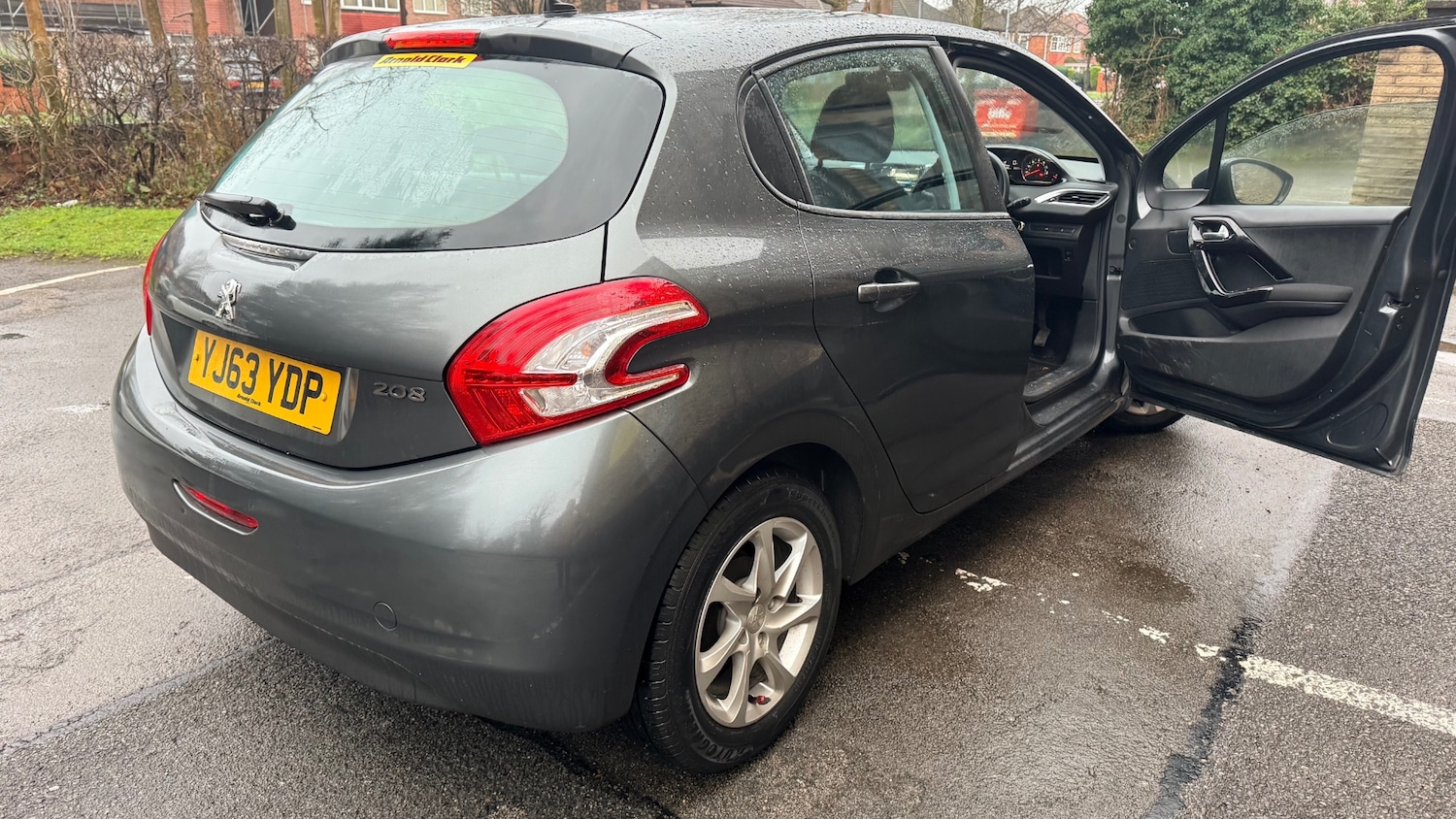 Used Peugeot 208 2013 for sale - 77240725: Photo 4