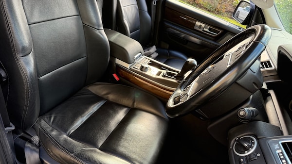 Used Land Rover Range Rover Sport 2010 for sale - 74971031: Photo 9