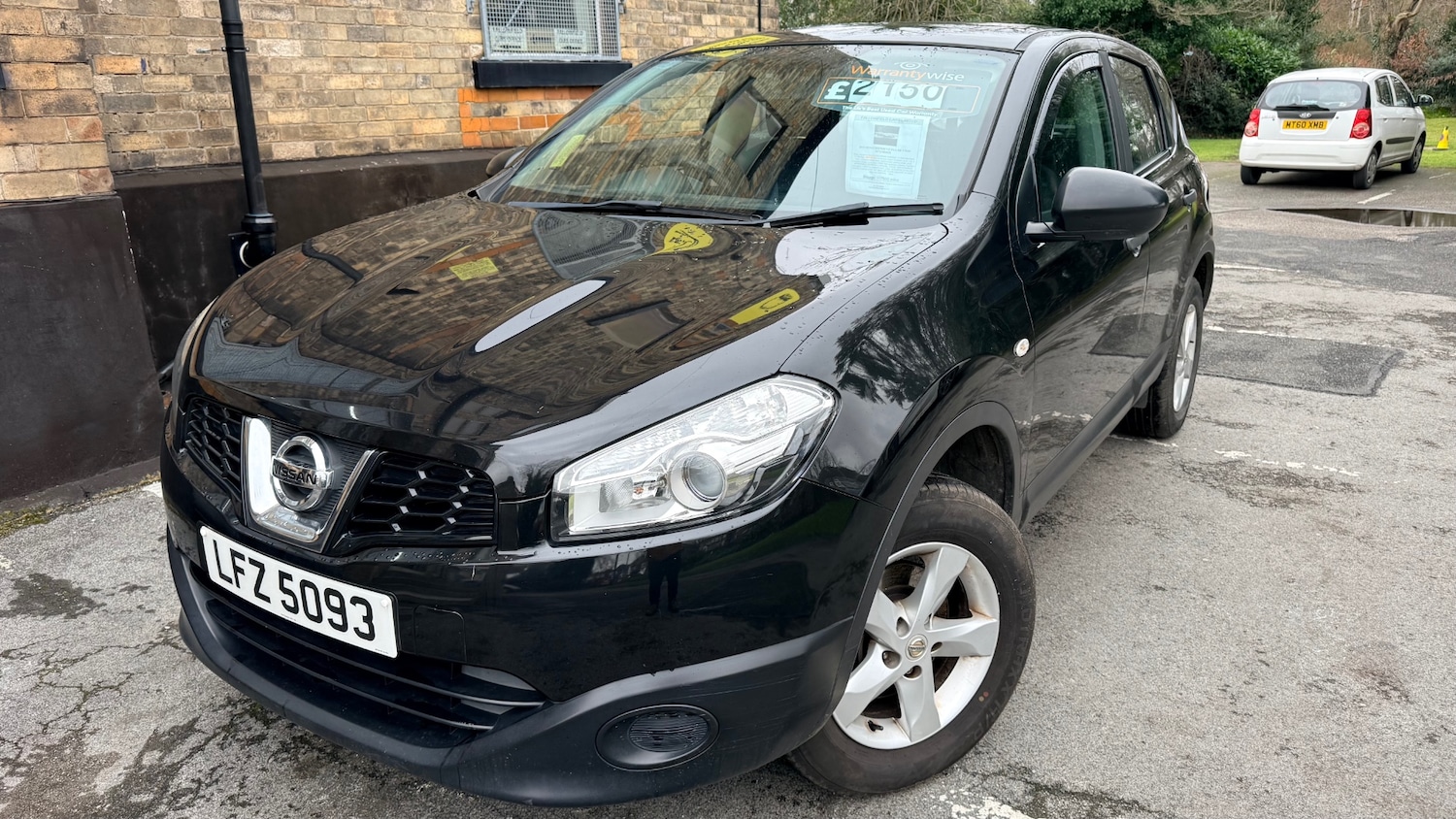 Used Nissan Qashqai 2010 for sale - 77806981: Photo 2