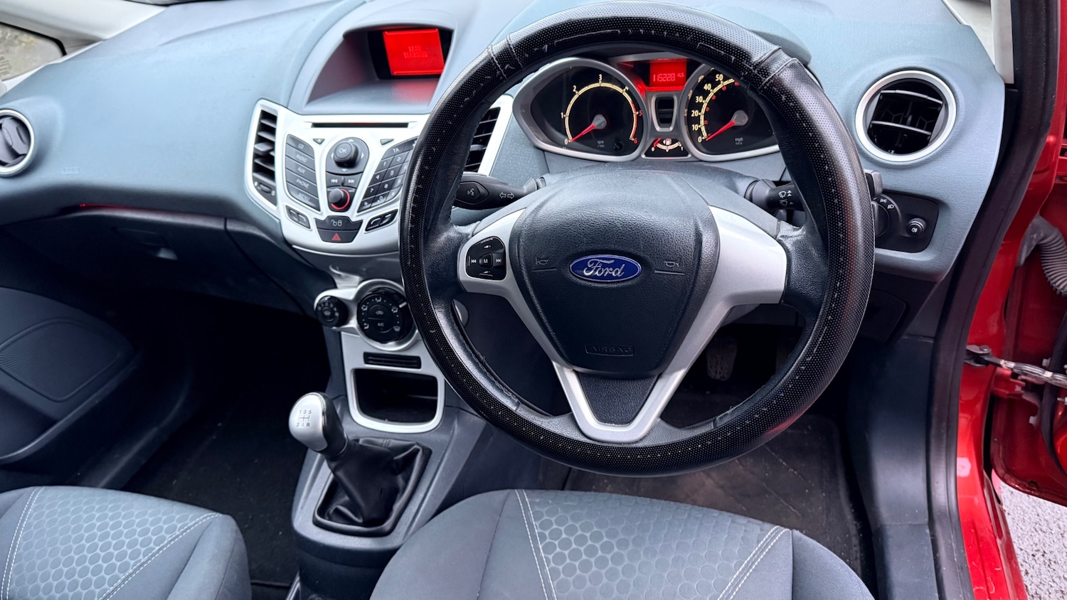 Used Ford Fiesta 2010 for sale - 77969530: Photo 5